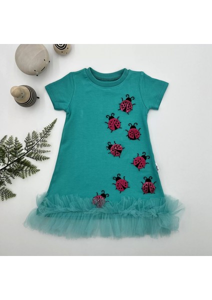 Uğur Böceği Nakışlı Fırfır Uçlu Kız Çocuk Jile Elbisesi Turkuaz