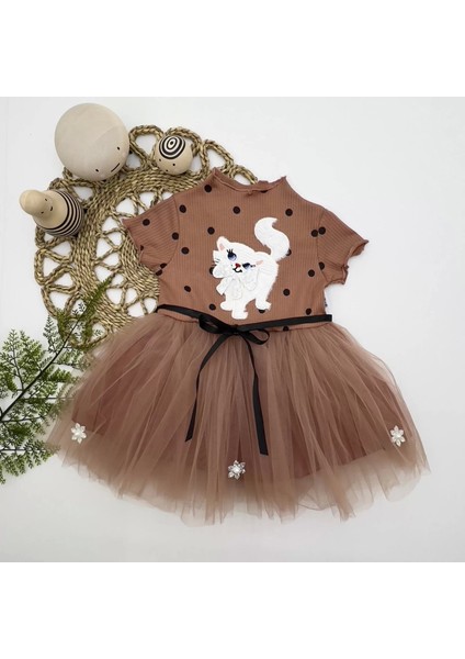 Petli Kedicik Baskılı Puantiyeli Kız Bebek Elbisesi Kahverengi