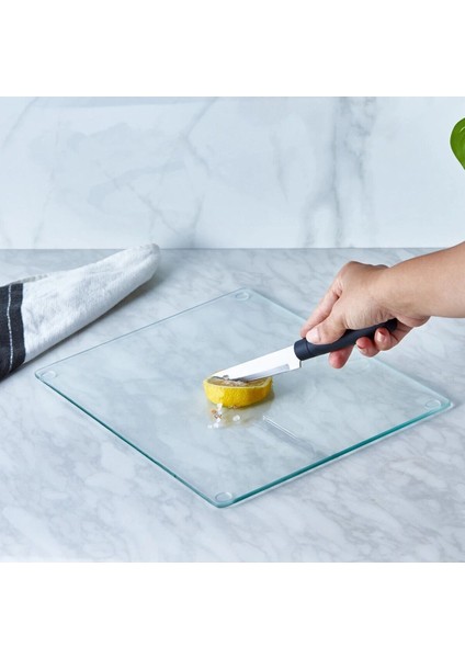 Luxury Şeffaf Temperli Cam Kesme Tahtası - Çizilmeye Dayanıklı, Isıya Dayanıklı, Kırılmaya Dayanıklı 25*35 1 Adet
