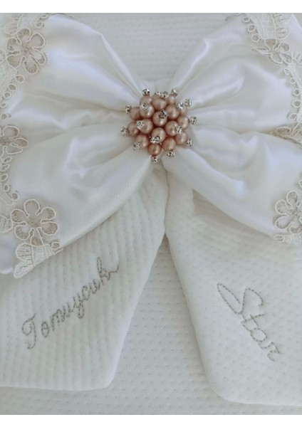 Yenidoğan Sahra Taç Nakışlı Plazma Taşlı Güpürlü Fiyonklu Duvaklı Trilüks Kundak Bebek Battaniyesi Sütlü Kahve indirimleri