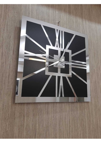 Şık Kare Dekoratif Duvar Saati Parlak Gümüş Lüks Roma Rakamlı 40X40 cm indirimleri