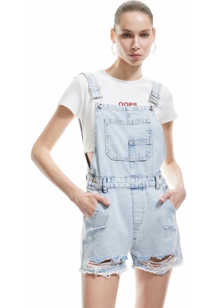 Yıpratma Detaylı Cepli Rahat Kesim Mini Askılı Denim Şort Salopet