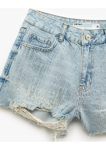 Yüksek Bel Rahat Kesim Pamuklu Yırtık Mini Denim Şort
