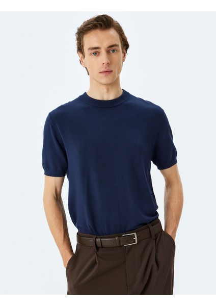 Regular Fit Bisiklet Yaka Viskon Basic Kısa Kollu Triko Tişört fiyatları