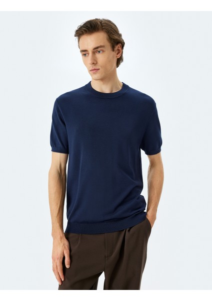 Regular Fit Bisiklet Yaka Viskon Basic Kısa Kollu Triko Tişört modelleri