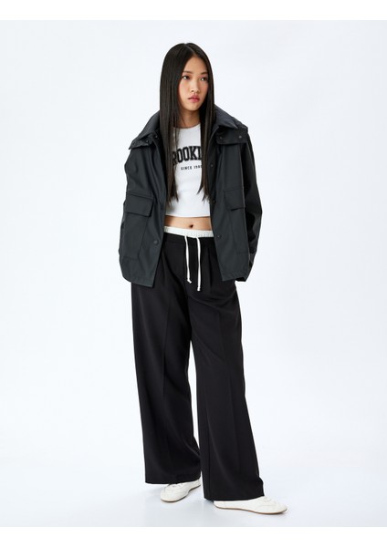 Kapüşonlu Cepli Su Itici Fermuarlı Trençkot