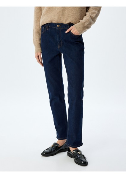 Slim Straight Fit Normal Bel Düğmeli Cepli Kot Pantolon - Slim Straight Jean