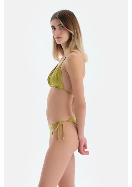 Fıstık Yeşili Üçgen Küçük Bikini Üst modelleri