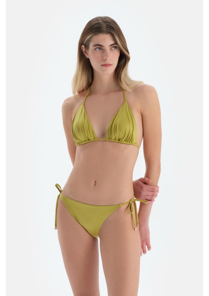 Fıstık Yeşili Üçgen Küçük Bikini Üst fırsatları