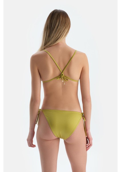 Fıstık Yeşili Üçgen Küçük Bikini Üst indirimleri
