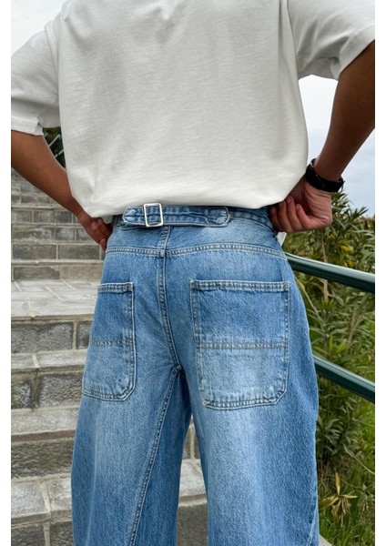 Arka Kemer Detaylı Baggy Jean
