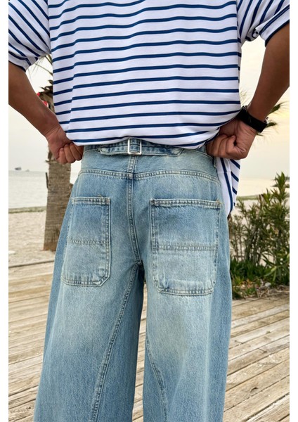 Arka Kemer Detaylı Baggy Jean fırsatları