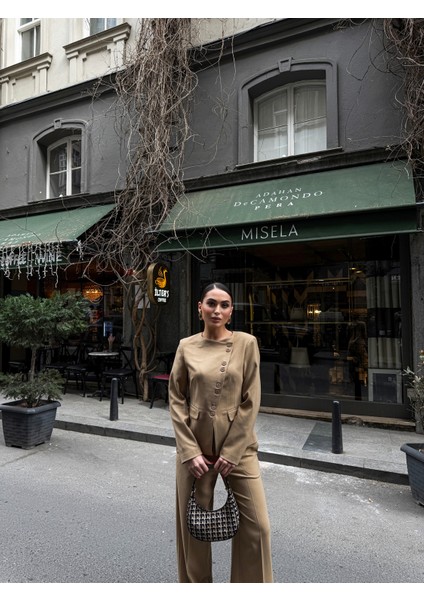 Kadın Poliviskon Asimetrik Düğmeli Vatkalı Ceket Pantolon Takım modelleri