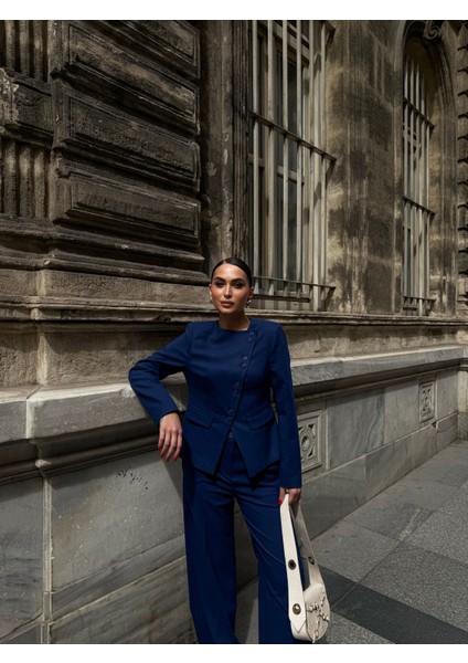 Kadın Poliviskon Asimetrik Düğmeli Vatkalı Ceket Pantolon Takım modelleri