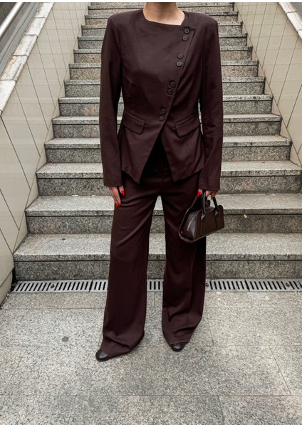 Kadın Poliviskon Asimetrik Düğmeli Vatkalı Ceket Pantolon Takım indirimleri