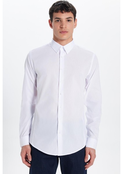 Slim Fit Arkadan Pensli Önden Kulplu Düz Trend Beyaz Erkek Gömlek modelleri