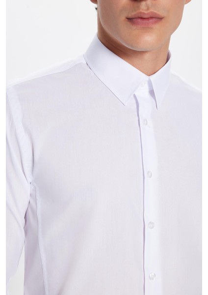 Slim Fit Arkadan Pensli Önden Kulplu Düz Trend Beyaz Erkek Gömlek fırsatları