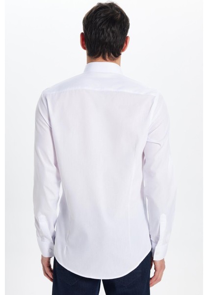 Slim Fit Arkadan Pensli Önden Kulplu Düz Trend Beyaz Erkek Gömlek indirimleri