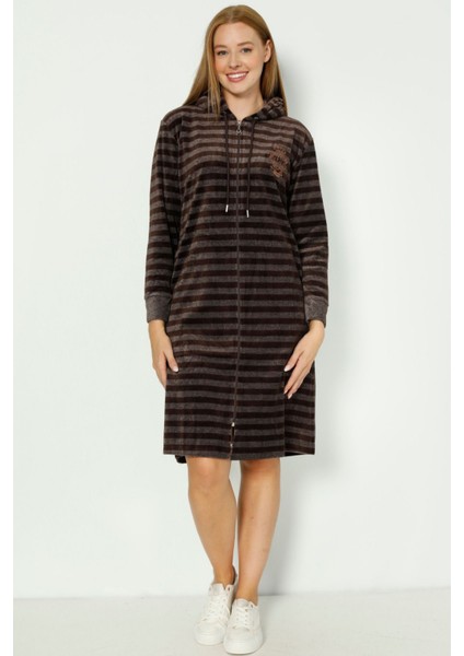 Kahverengi Çizgili Kapüşonlü Kadın Uzun Kollu Pamuklu Kadife Elbise fırsatları