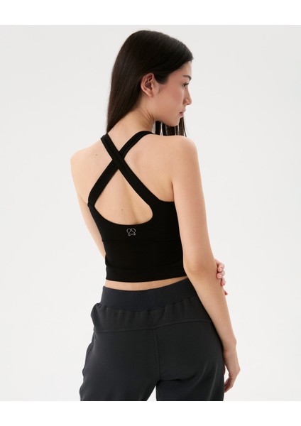 Kadın Siyah Halter Half Crop Bluz - EcoVero™ Viskoz, İç Sütyenli, Göğüs Pedli, Halter Yaka, Crop Spor Bluz fiyatları