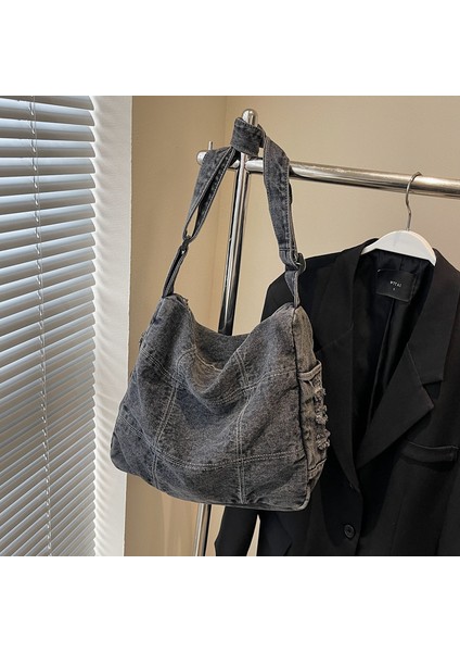 Kadınlar Için Moda Trendi Tote Çanta Niş Tasarım Yeni Stil Işe Gidip Gelme Büyük Kapasiteli Omuz Çantası (Yurt Dışından)