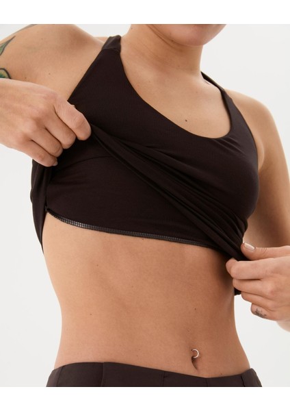 Kadın Kahverengi Halter Half Crop Bluz - EcoVero™ Viskoz, İç Sütyenli, Göğüs Pedli, Halter Yaka, Crop Spor Bluz modelleri