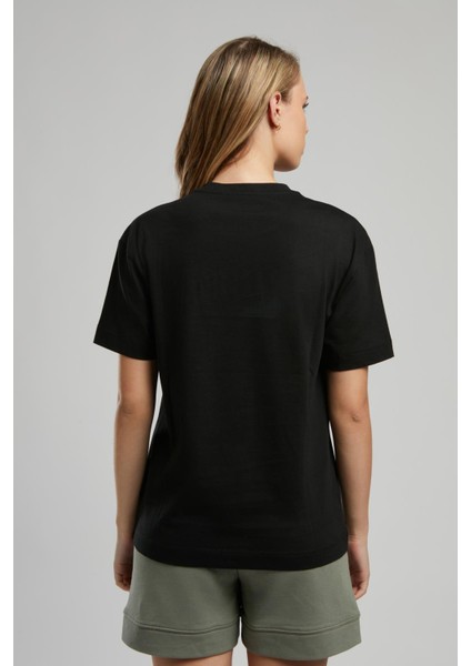 Nina Kadın O Yaka T-Shirt Siyah fırsatları