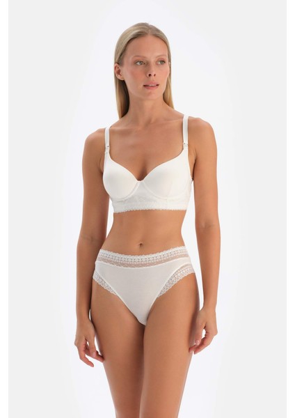 Kırık Beyaz Dantel Detaylı Kadın Brıef Külot Yumuşak Mikro Modal Kumaş Tekli Paket