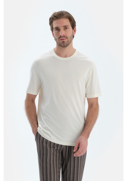 Ekru Kısa Kollu Bisiklet Yaka Penye Modal Tişört