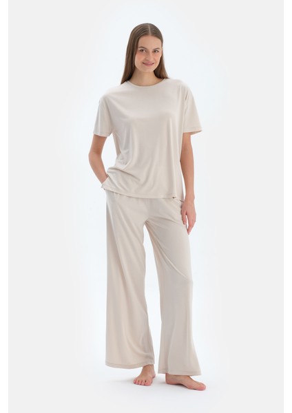 Krem Kısa Kollu Basıc Modal Tişört fırsatları