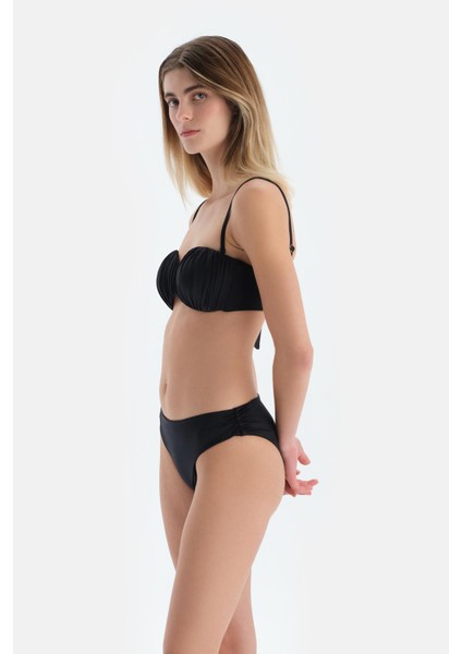 Siyah Straplez Bikini Üst modelleri