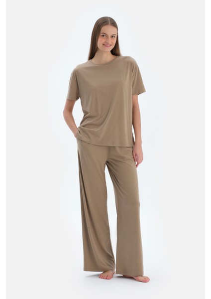 Sütlü Kahve Kısa Kollu Basıc Modal Tişört indirimleri