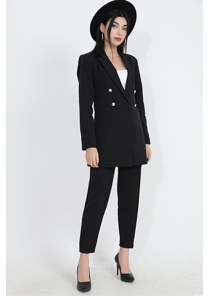 Omuzları Vatkalı Önü Çıtçıtlı Atlas Kumaş Kadın Blazer Ceket