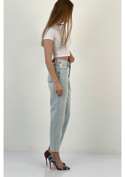 Kadın Bol Paça Mom Jeans Buz Mavi Kot Pantolon modelleri