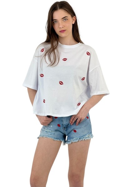 Kadın Dudak Desenli Oversize Basic Beyaz Tişört