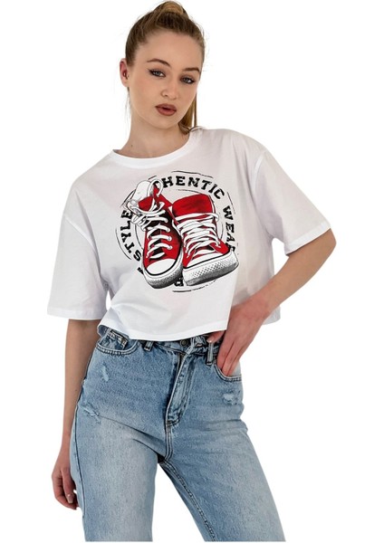 Kadın Oversize Baskılı Kısa Kol Beyaz Crop Tişört fırsatları