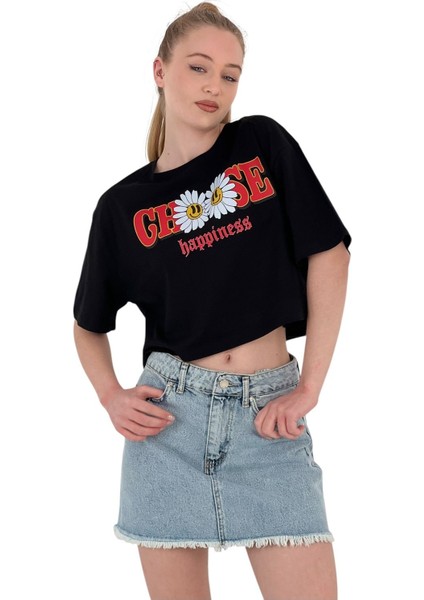 Kadın Oversize Çiçek Baskı Kısa Siyah Crop Tişört