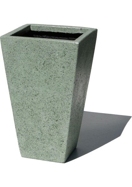 Beton Konik Saksı
