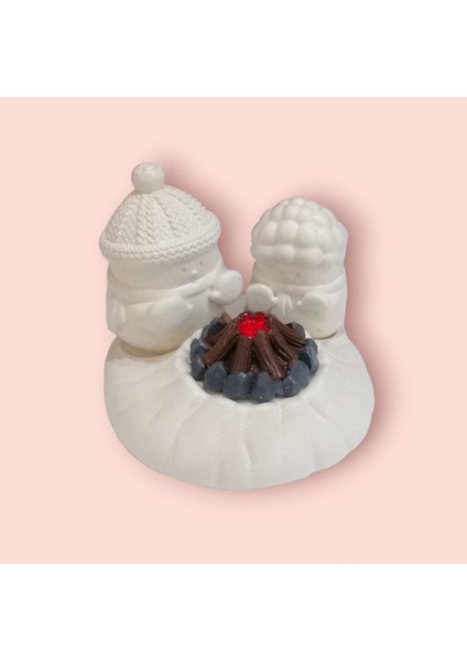 Dekoratif Ateş Başında Isınan Kardan Adam Tealight Mumluk Tealight