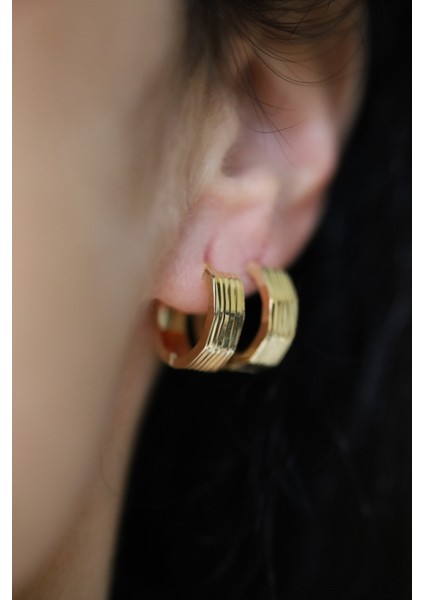 14 Ayar Altın Kalemli Köşeli Halka Küpe