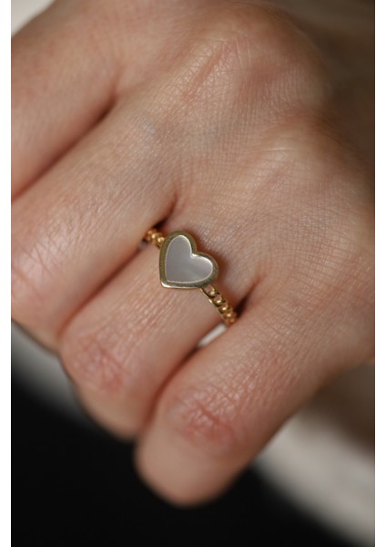 14 Ayar Altın Beyaz Kalp Detaylı Yüzük