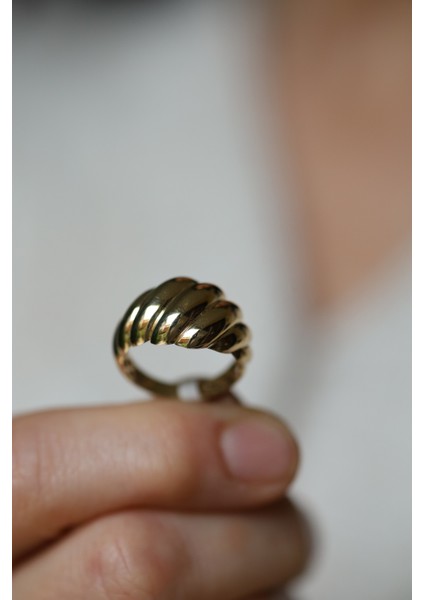 14 Ayar Altın Bombeli Kalın Yüzük fırsatları