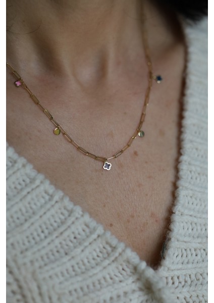 14 Ayar Altın Renkli Yonca Detaylı Ataç Kolye modelleri