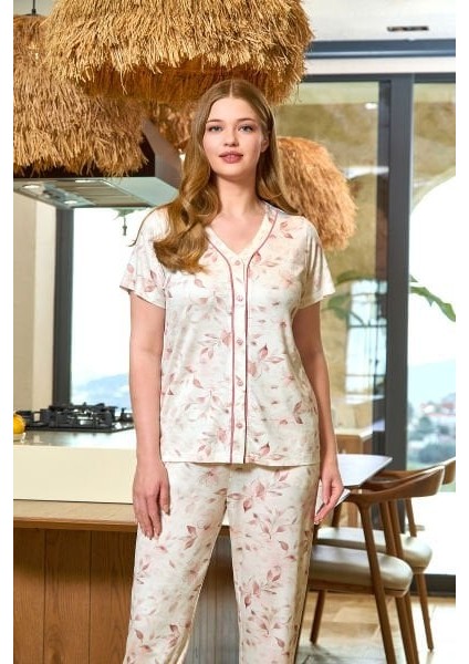 25681 Kadın Desenli Kısa Kol Önden Düğmeli Pijama Takım