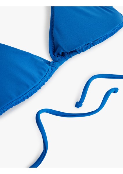 V Yaka Boyundan Bağlamalı Ipli Üçgen Bikini Üstü fiyatları