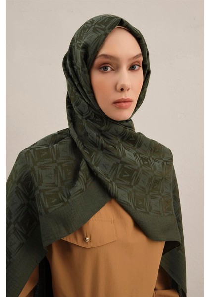 Lyocell Naia Kare Monogram Şal 6 54 modelleri