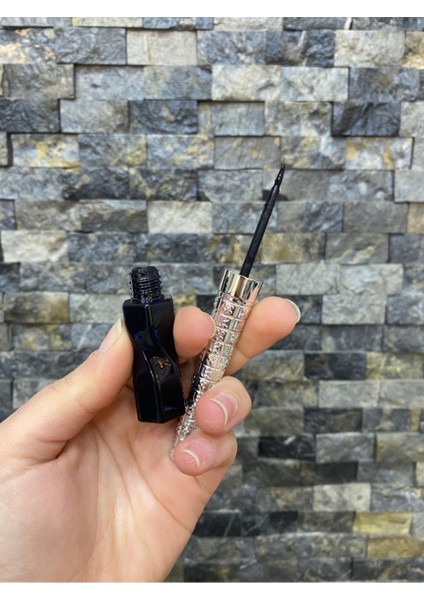 Luxury Eyeliner 1 Adet