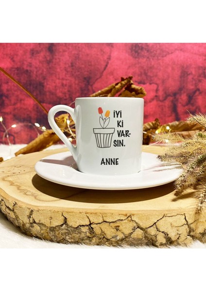 Luxury Beyaz Iyi Ki Varsın Anne Baskılı Kahve Fincanı 7219 1 Adet