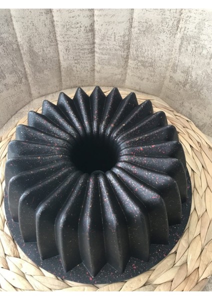 Luxury Taç Model Granit Kek Kalıbı 1 Adet