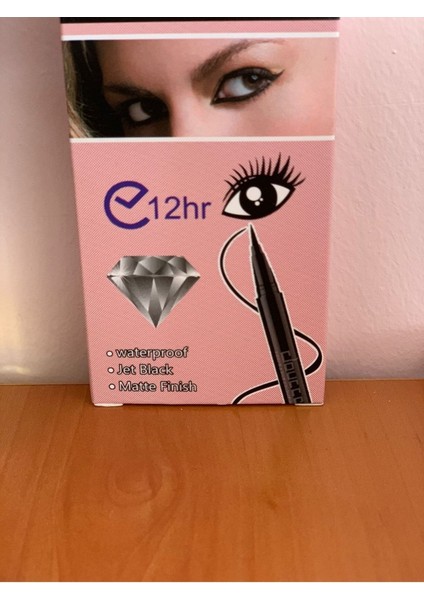 Luxury Classıc Eyelıner 1 Adet